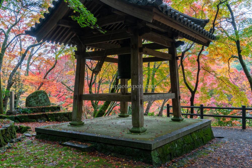 牛滝山 大威徳寺の紅葉