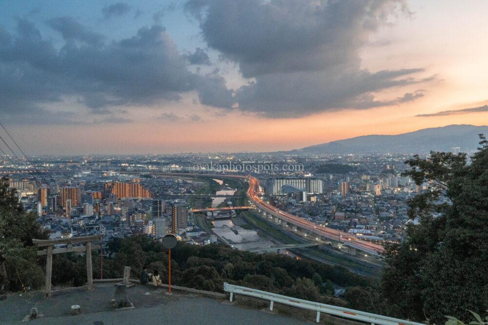 五月山秀望台の夕景