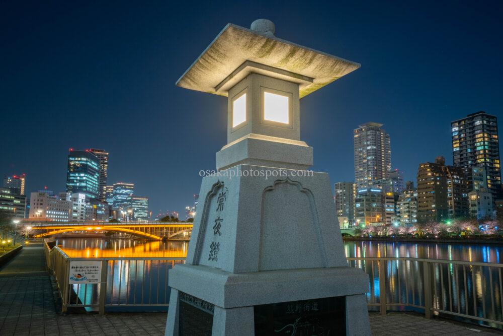 八軒家浜船着場の夜景