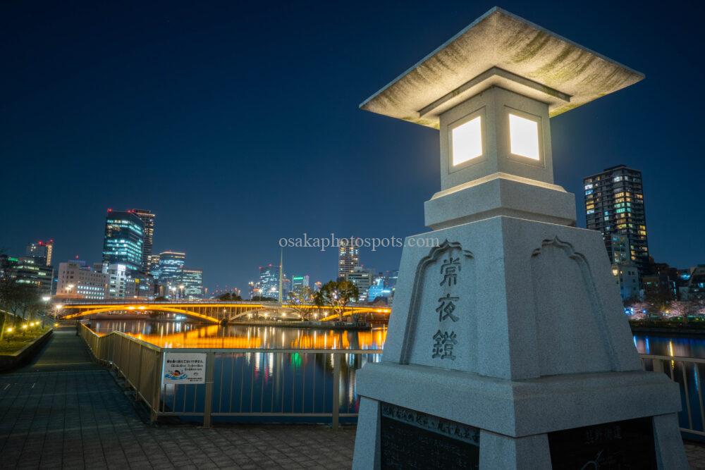八軒家浜船着場の夜景